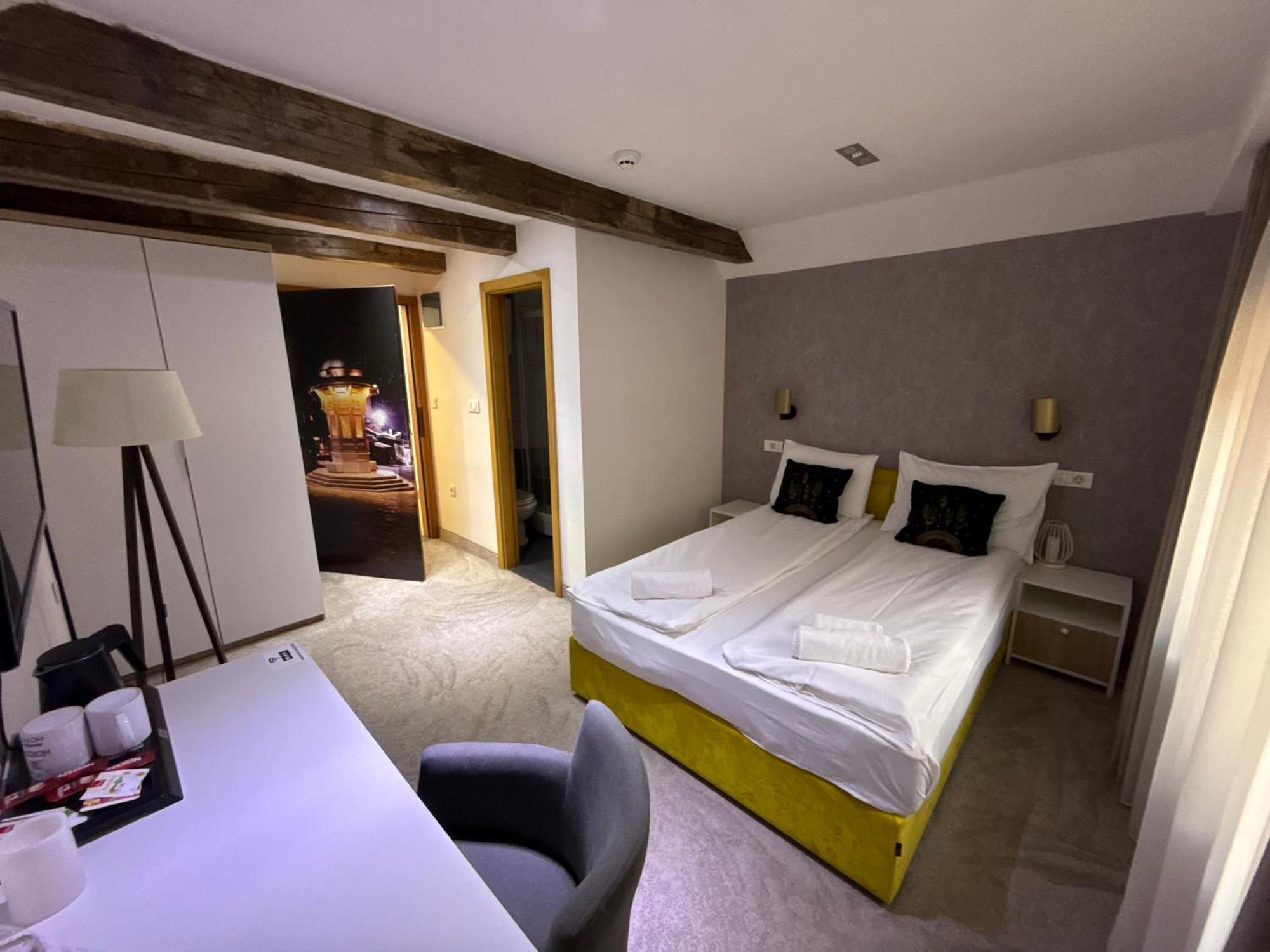 Deluxe Nortel Hotel Sarajevo Ngoại thất bức ảnh