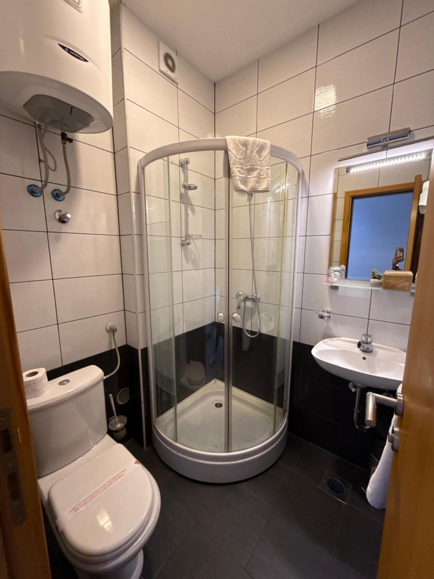Deluxe Nortel Hotel Sarajevo Ngoại thất bức ảnh