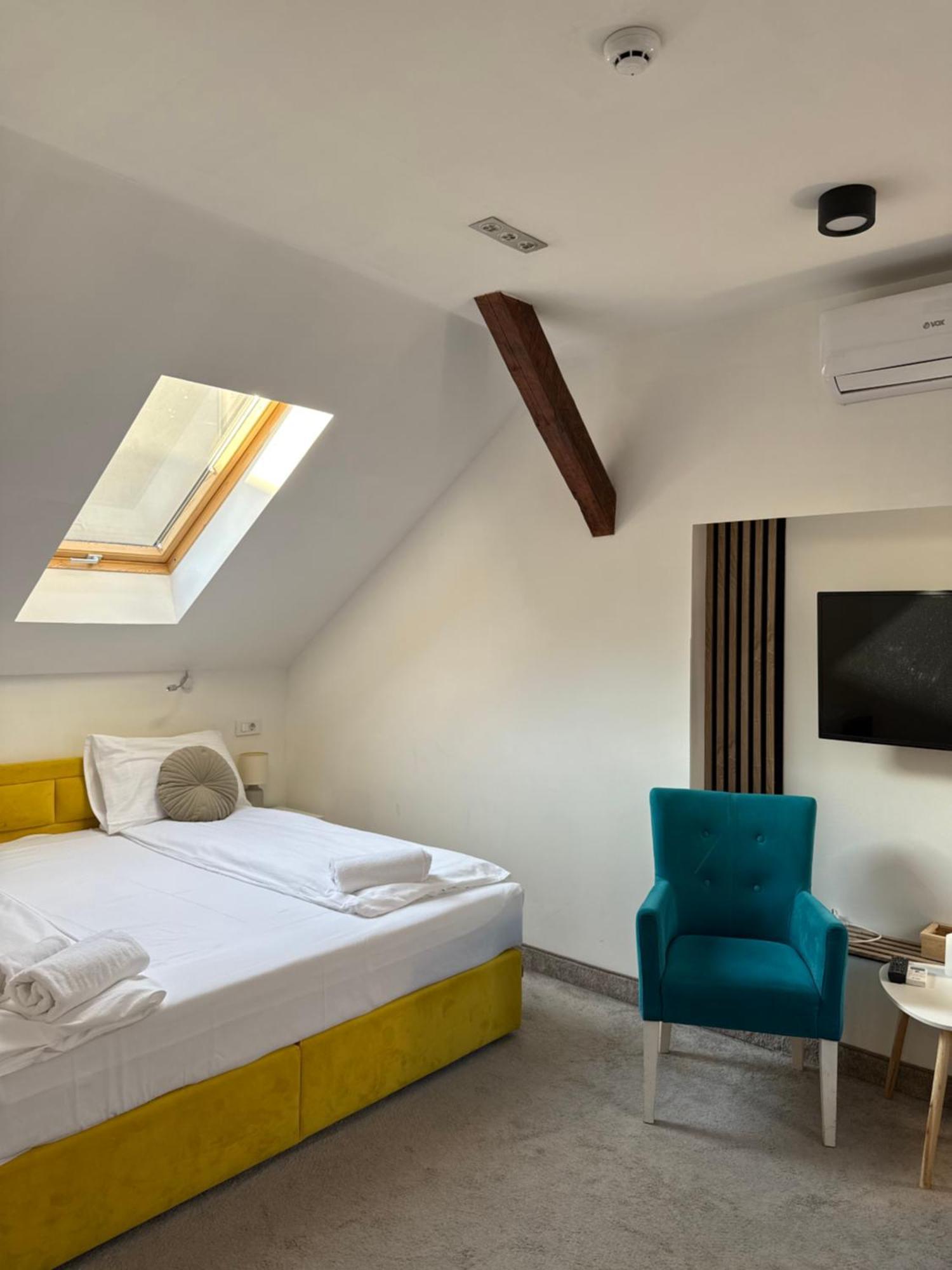 Deluxe Nortel Hotel Sarajevo Ngoại thất bức ảnh
