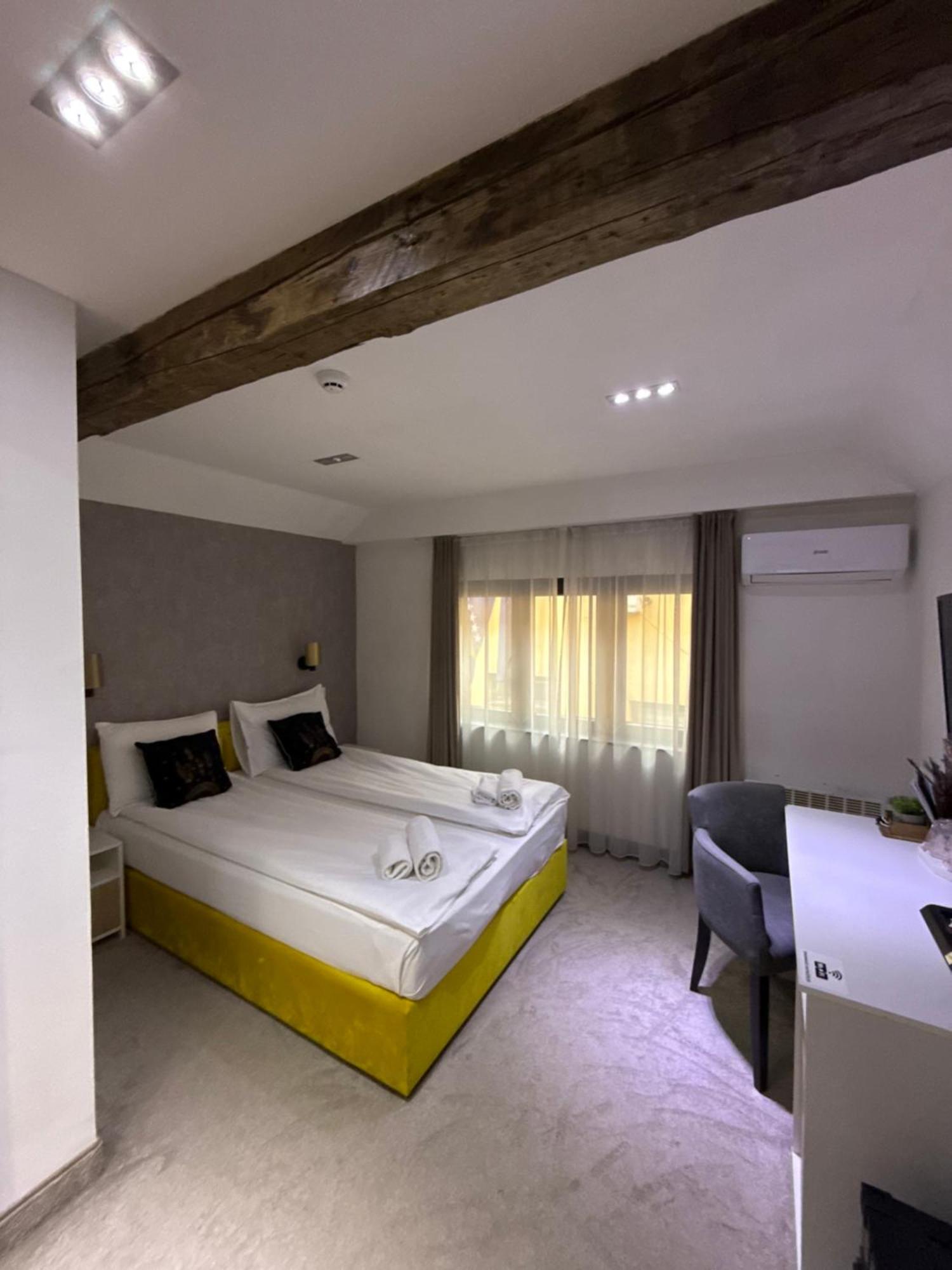 Deluxe Nortel Hotel Sarajevo Ngoại thất bức ảnh