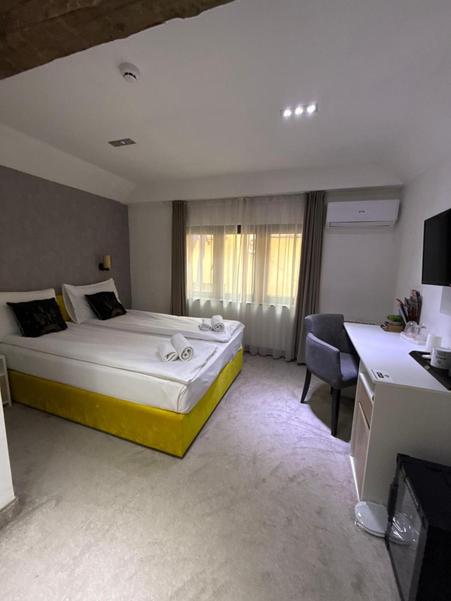 Deluxe Nortel Hotel Sarajevo Ngoại thất bức ảnh