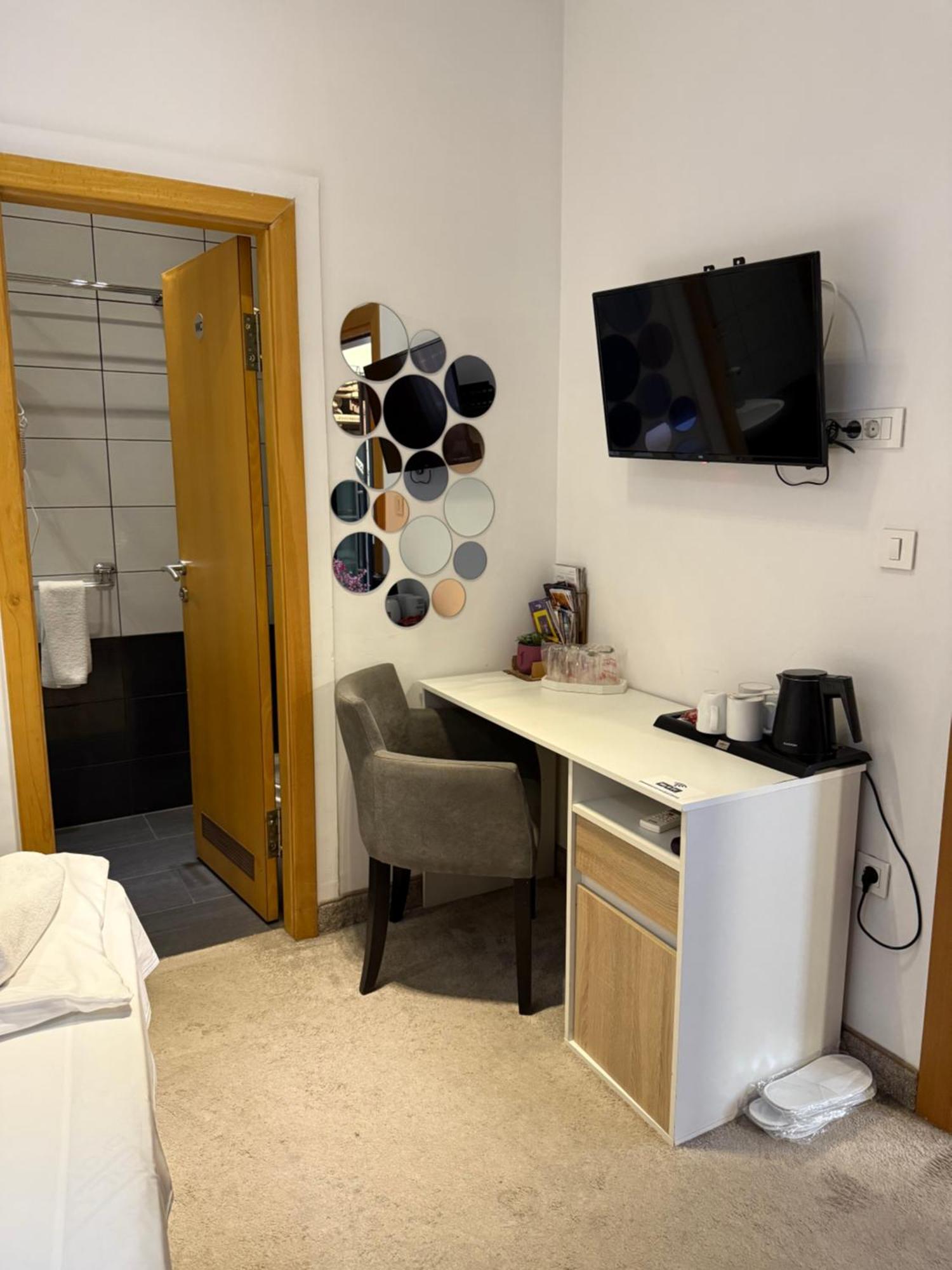 Deluxe Nortel Hotel Sarajevo Ngoại thất bức ảnh